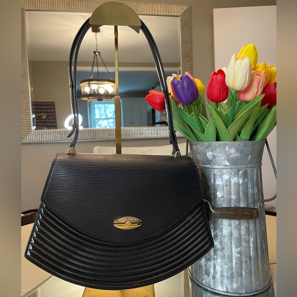 Louis Vuitton Black EPI Leather Tilsitt Shoulder Bag